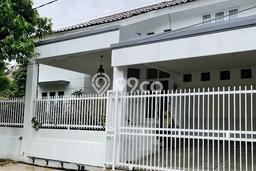Siap Huni Rumah Mewah 4 Kamar di Cinere Dekat ke Mana Pun Siap Huni Rumah Mewah 4 Kamar di Cinere Dekat ke Mana Pun