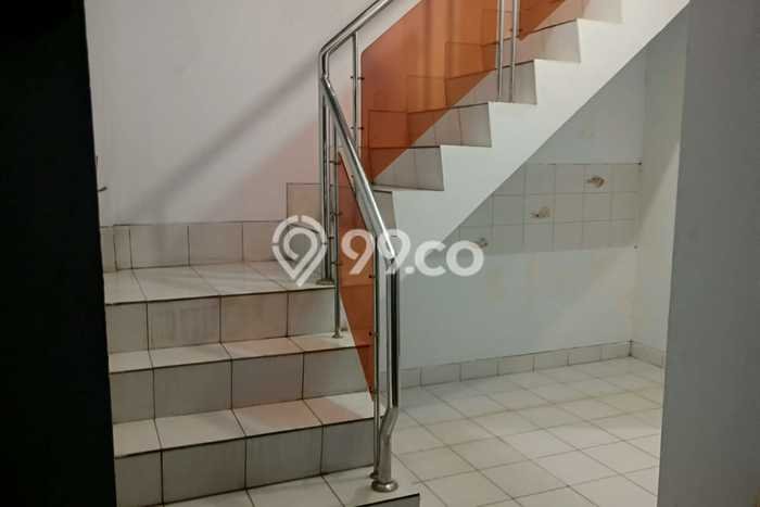Ready to Use! Premium House LT 388m2 Desain Modern di Pulomas Ready to Use! Premium House LT 388m2 Desain Modern di Pulomas