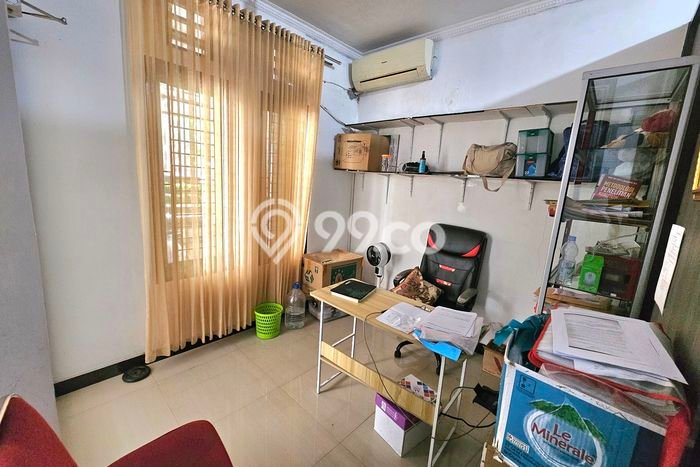 Hunian Mewah Siap Huni LT 180m2 di Cakung, Jakarta Timur Hunian Mewah Siap Huni LT 180m2 di Cakung, Jakarta Timur