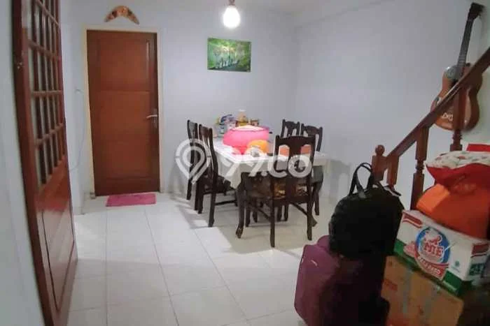 Rumah Modern Cantik 5 Kamar Siap Huni di Kelapa Gading Rumah Modern Cantik 5 Kamar Siap Huni di Kelapa Gading