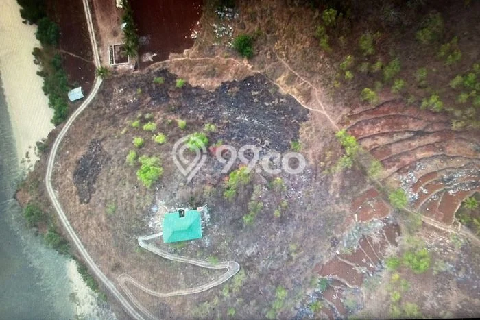 Kesempatan Terbaik! Vila Kawasan Pacitan, Luas 4568m2m², Posisi Strategis dekat dengan berbagai fasilitas Kesempatan Terbaik! Vila Kawasan Pacitan, Luas 4568m2m², Posisi Strategis dekat dengan berbagai fasilitas