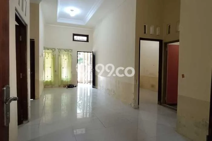 Lokasi terbaik! Rumah siap huni dikontrakkan di Gondangrejo LB 70m2 Lokasi terbaik! Rumah siap huni dikontrakkan di Gondangrejo LB 70m2