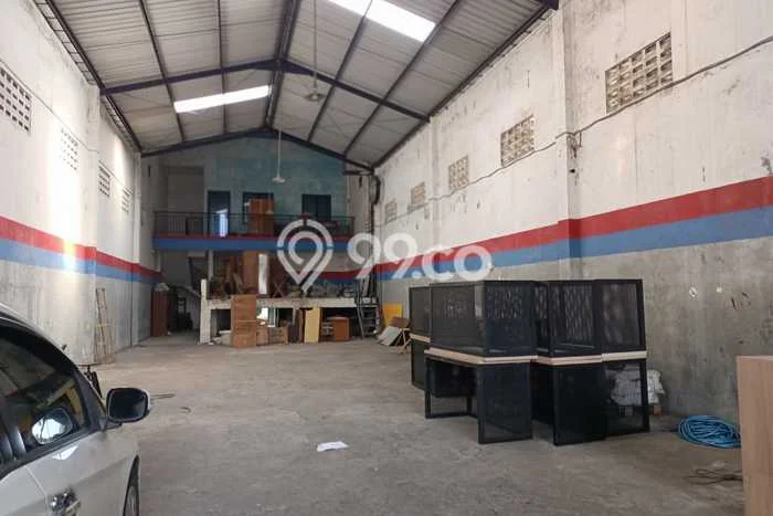 Unit Gudang Disewa Lokasi Serengan, Solo Spesifikasi Luas Bangunan 450m2 Unit Gudang Disewa Lokasi Serengan, Solo Spesifikasi Luas Bangunan 450m2