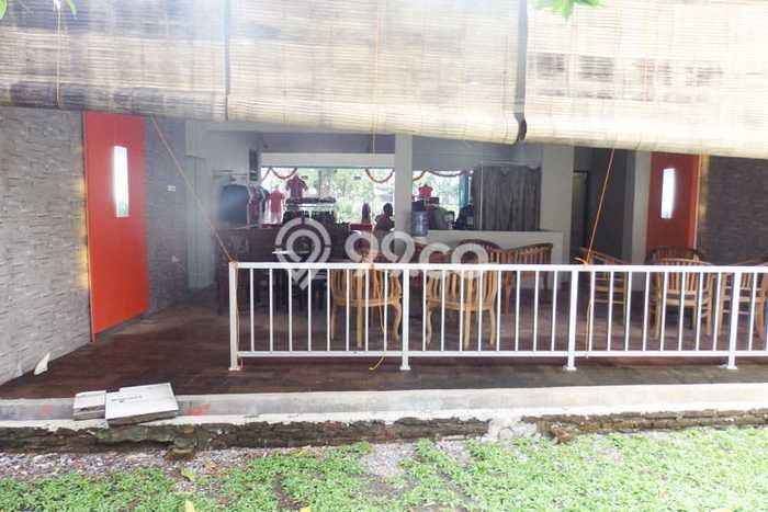 Komersial Disewa di Slamet Riyadi, Solo, LT 218m2 / LB 218m2 Komersial Disewa di Slamet Riyadi, Solo, LT 218m2 / LB 218m2