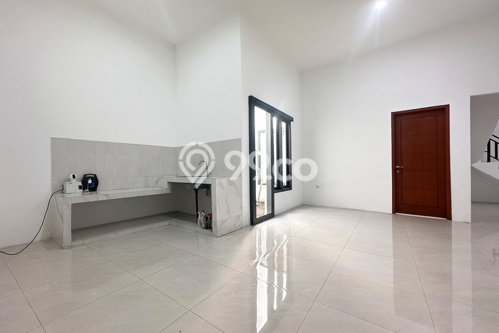 UNIT LANGKA! Rumah kawasan Banjarsari, 3 KT, Pemandangan Kota, Luas 168m2m² Bangunan 250m2m² UNIT LANGKA! Rumah kawasan Banjarsari, 3 KT, Pemandangan Kota, Luas 168m2m² Bangunan 250m2m²