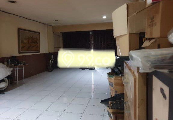 Ruko Dijual di Jakarta Barat LT 76m2 & LB 230m2 Lokasi Terbaik! Ruko Dijual di Jakarta Barat LT 76m2 & LB 230m2 Lokasi Terbaik!