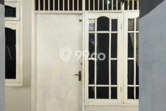 Rumah Kost untuk Dijual di Pondok Aren dengan 8 KT, 3 KM, Luas 145m2 Rumah Kost untuk Dijual di Pondok Aren dengan 8 KT, 3 KM, Luas 145m2