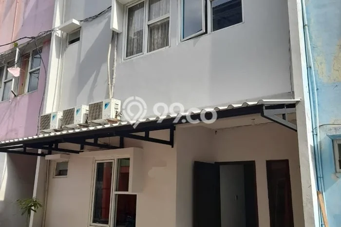 Unit Kost Dijual di Karawaci dengan 11 Kamar Tidur & Luas Bangunan 144m2 Unit Kost Dijual di Karawaci dengan 11 Kamar Tidur & Luas Bangunan 144m2