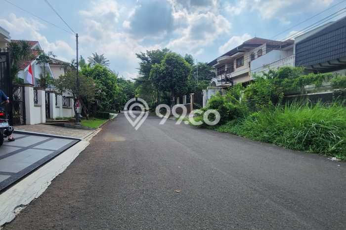 For Sale! Luxury House LT 861m2 Desain Modern di Pondok Indah For Sale! Luxury House LT 861m2 Desain Modern di Pondok Indah