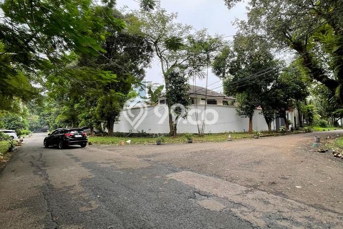 Tanah Area Prospektif di Kebayoran Baru, Luas 1400m², Dekat ke Fasilitas, Lingkungan Nyaman Tanah Area Prospektif di Kebayoran Baru, Luas 1400m², Dekat ke Fasilitas, Lingkungan Nyaman