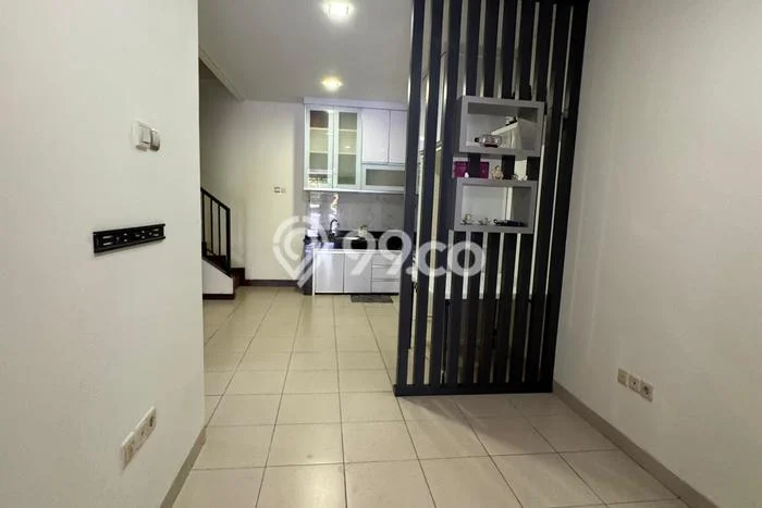 For Sale Rumah 4 Kamar Lokasi Ideal Nyaman dan Strategis di Kembangan For Sale Rumah 4 Kamar Lokasi Ideal Nyaman dan Strategis di Kembangan