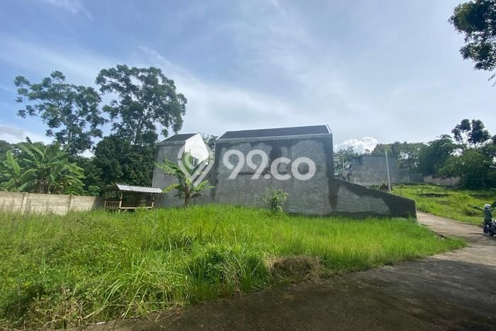 Tanah Kosong Dijual di Bandung dengan Area 144m2 Tanah Kosong Dijual di Bandung dengan Area 144m2