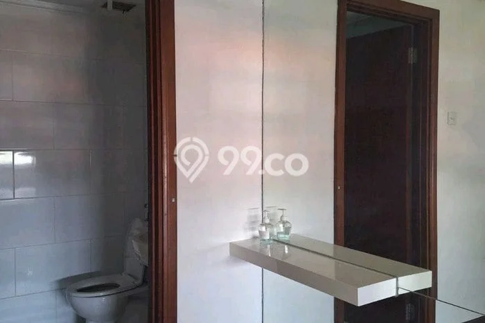 Apartemen Kawasan Pakuwon Indah, 2 KM, Luas 70m2m², Area Premium Apartemen Kawasan Pakuwon Indah, 2 KM, Luas 70m2m², Area Premium