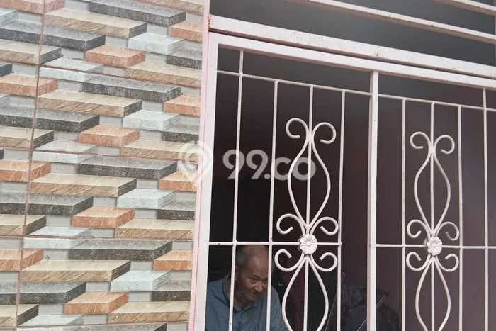 Lokasi terbaik! Rumah siap huni dikontrakkan di Tambora LB 100m2 Lokasi terbaik! Rumah siap huni dikontrakkan di Tambora LB 100m2