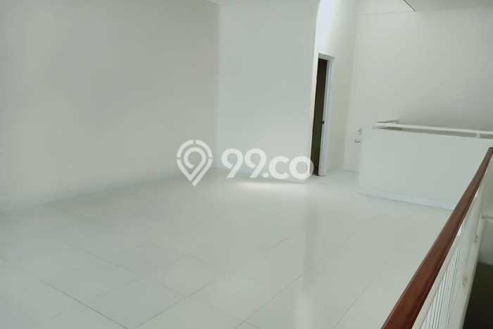 For Rent Gudang Kawasan Kranji, Luas 250m², Lokasi Premium, Siap Pakai For Rent Gudang Kawasan Kranji, Luas 250m², Lokasi Premium, Siap Pakai