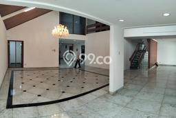 Rumah sewa siap pakai 5 KT di Blok M, Jakarta Selatan Rumah sewa siap pakai 5 KT di Blok M, Jakarta Selatan