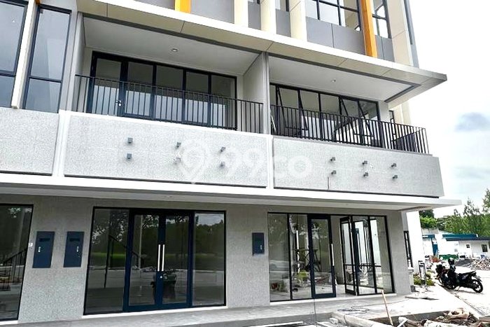Area Ramai! Ruko Dijual di BSD untuk Bisnis Luas Bangunan 127m2 Area Ramai! Ruko Dijual di BSD untuk Bisnis Luas Bangunan 127m2