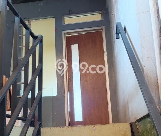 Ready to Use! Premium House LT 208m2 Desain Elegan di Lebak Bulus Ready to Use! Premium House LT 208m2 Desain Elegan di Lebak Bulus