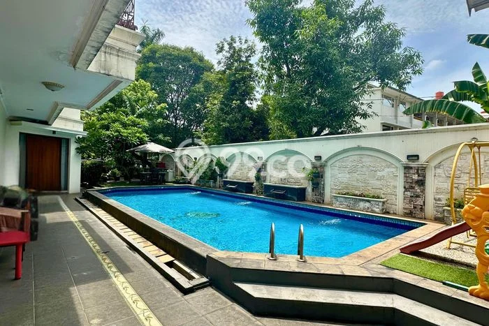 Rumah Elit LB 600m2 Siap Pakai Desain Elegan di Pondok Indah, Jakarta Selatan Rumah Elit LB 600m2 Siap Pakai Desain Elegan di Pondok Indah, Jakarta Selatan