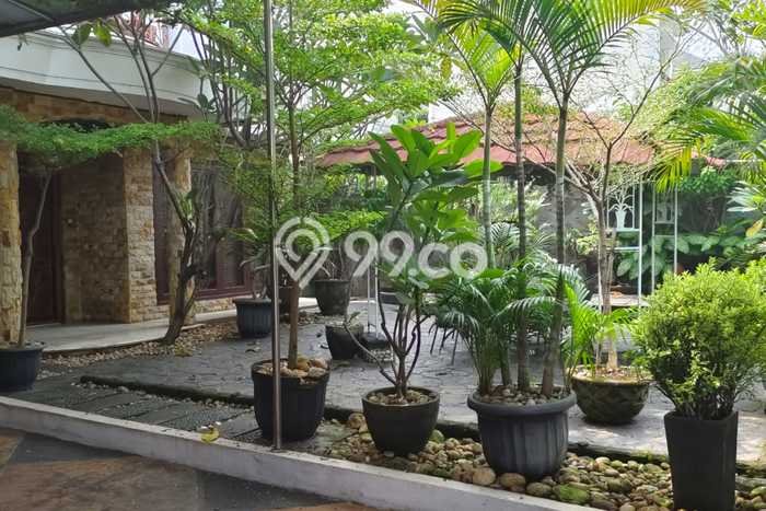 Rumah Luxury Modern Siap Huni di Pejaten Jakarta Selatan Rumah Luxury Modern Siap Huni di Pejaten Jakarta Selatan