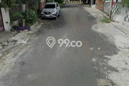 Bisa KPR! Rumah Asri di Lebak Bulus, Luas 144m² LB 100m² Bisa KPR! Rumah Asri di Lebak Bulus, Luas 144m² LB 100m²