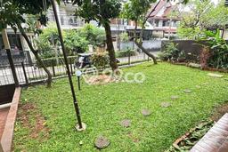 Dijual Rumah Mewah Megah Dengan View Cantik di Bintaro, Jakarta Selatan Dijual Rumah Mewah Megah Dengan View Cantik di Bintaro, Jakarta Selatan