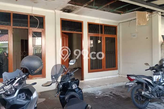 Rumah Mewah LB 250m2 Siap Pakai Desain Elegan di Pondok Indah, Jakarta Selatan Rumah Mewah LB 250m2 Siap Pakai Desain Elegan di Pondok Indah, Jakarta Selatan