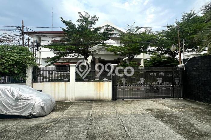 Best Deal Hunian Mewah Ideal dan Luas di Menteng, Jakarta Pusat Best Deal Hunian Mewah Ideal dan Luas di Menteng, Jakarta Pusat