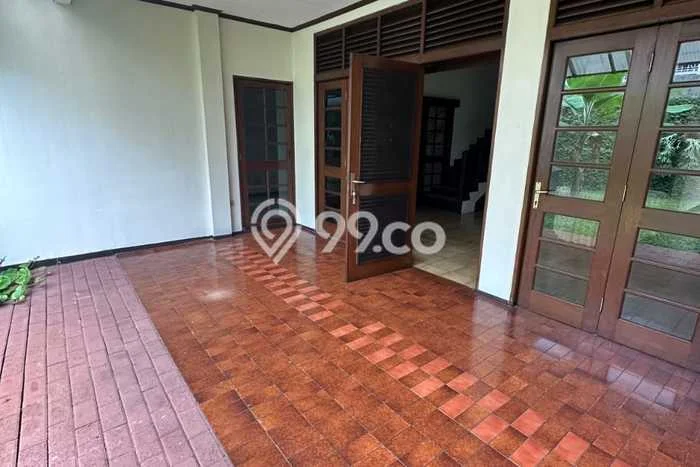 Dijual Rumah Mewah Megah Dengan View Cantik di Bintaro, Jakarta Selatan Dijual Rumah Mewah Megah Dengan View Cantik di Bintaro, Jakarta Selatan