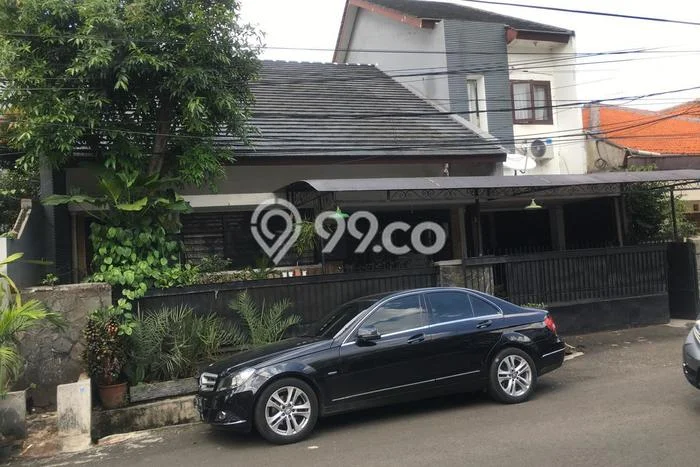 Hunian Mewah Dijual LT 222m2 di Tebet, Jakarta Selatan Hunian Mewah Dijual LT 222m2 di Tebet, Jakarta Selatan