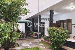 Siap Huni Hunian Elit 4 Kamar di Kebayoran Baru Dekat ke Mana Saja Siap Huni Hunian Elit 4 Kamar di Kebayoran Baru Dekat ke Mana Saja