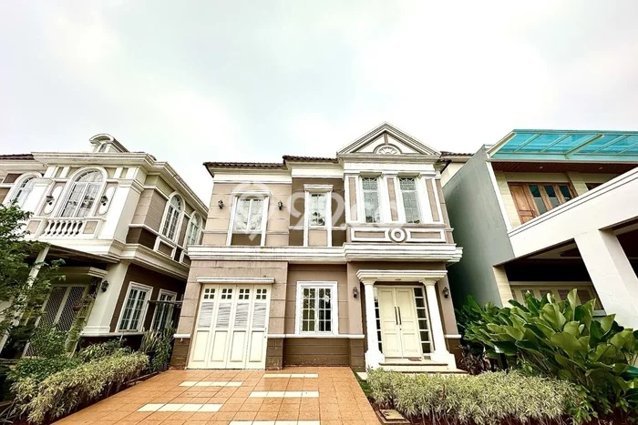 Rumah Elit Modern Tanpa Renovasi di Gading Serpong Tangerang Rumah Elit Modern Tanpa Renovasi di Gading Serpong Tangerang