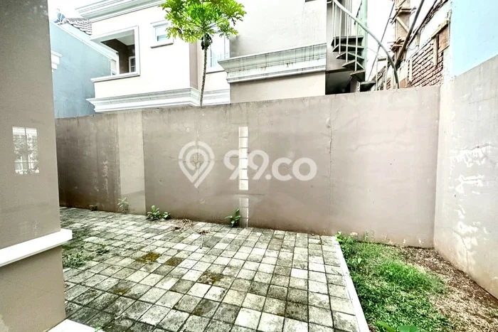 Rumah Elit Modern Tanpa Renovasi di Gading Serpong Tangerang Rumah Elit Modern Tanpa Renovasi di Gading Serpong Tangerang