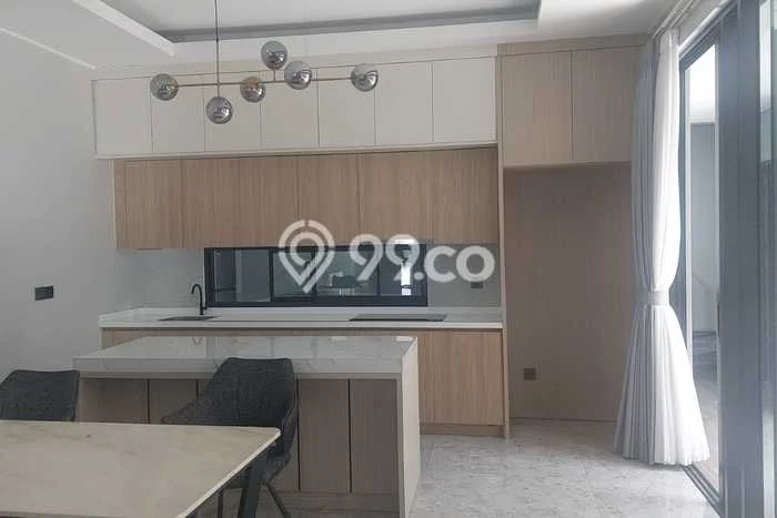 For Sale! Luxury House LT 160m2 Desain Elegan di Alam Sutera For Sale! Luxury House LT 160m2 Desain Elegan di Alam Sutera
