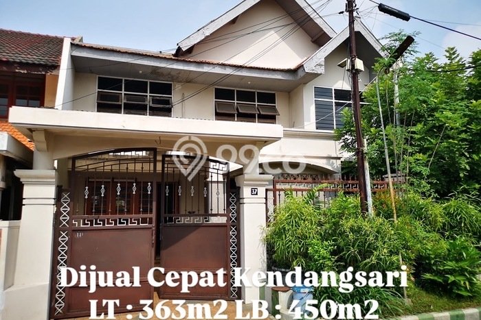Rumah Mewah LB 450m2 Siap Pakai Desain Elegan di Kendangsari, Surabaya Rumah Mewah LB 450m2 Siap Pakai Desain Elegan di Kendangsari, Surabaya