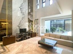 Rumah Mewah LB 650m2 Siap Huni Desain Elegan di Graha, Surabaya Rumah Mewah LB 650m2 Siap Huni Desain Elegan di Graha, Surabaya