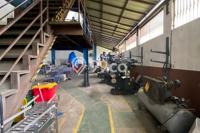 Area Ramai! Gudang Dijual di BSD untuk Bisnis Luas Bangunan 490m2 Area Ramai! Gudang Dijual di BSD untuk Bisnis Luas Bangunan 490m2