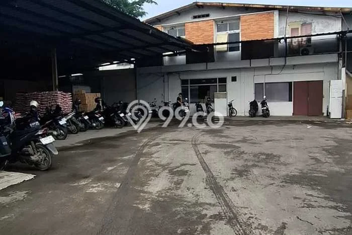 Disewakan Gudang di Kawasan Ramai Kopo Permai Luas 2000m2 Disewakan Gudang di Kawasan Ramai Kopo Permai Luas 2000m2