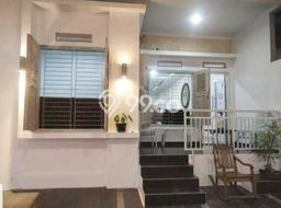 BEST CHOICE! Rumah di , Luas 135m2m² Bangunan 145m2m² BEST CHOICE! Rumah di , Luas 135m2m² Bangunan 145m2m²