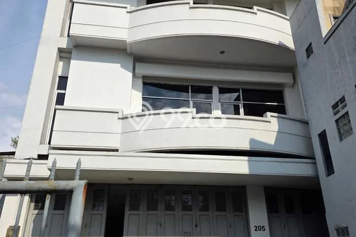 Gudang Dijual di Prime Area Bandung Luas 1400m2 Gudang Dijual di Prime Area Bandung Luas 1400m2