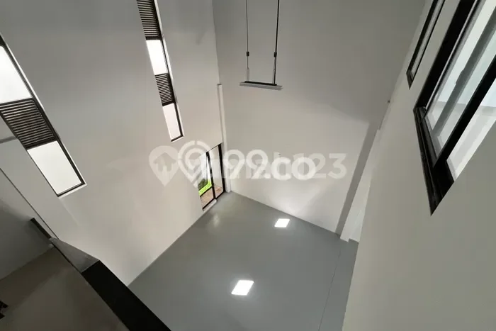 Gudang Kawasan Komersial di , Luas 201m2m², Siap Usaha Gudang Kawasan Komersial di , Luas 201m2m², Siap Usaha
