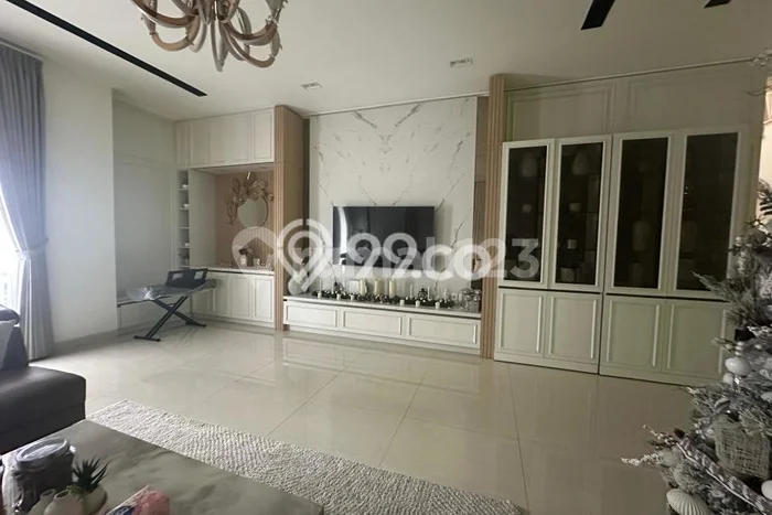 Ready to Use! Luxury House LT 200m2 Desain Elegan di Pantai Indah Kapuk Ready to Use! Luxury House LT 200m2 Desain Elegan di Pantai Indah Kapuk
