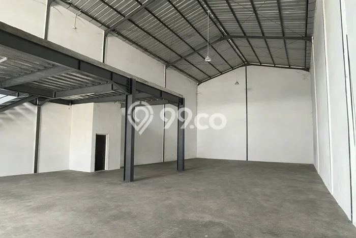 Unit Gudang Disewakan di Teluk Naga di Area Ramai & Strategis Unit Gudang Disewakan di Teluk Naga di Area Ramai & Strategis