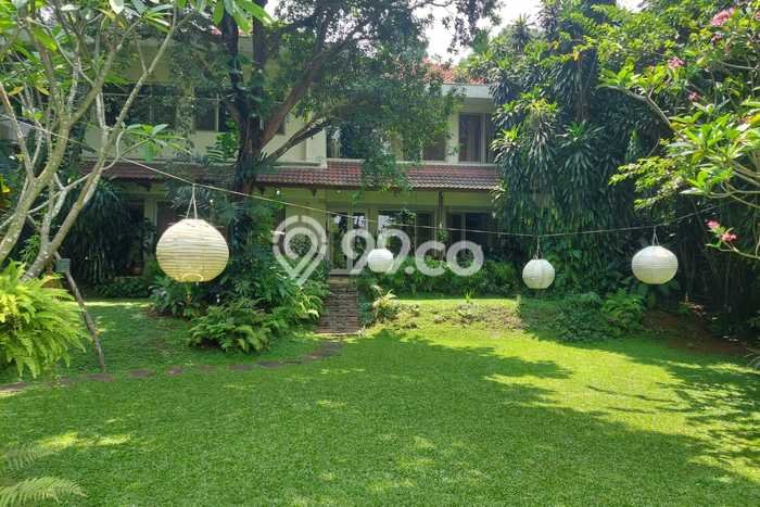 Rumah Luxury Modern Tanpa Renovasi di Kemang Jakarta Selatan Rumah Luxury Modern Tanpa Renovasi di Kemang Jakarta Selatan
