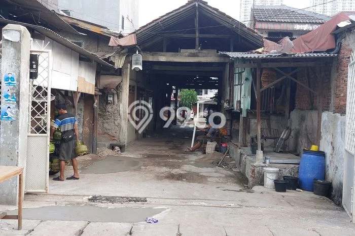 Dijual Rumah Mewah Megah Dengan View Eksklusif di Jembatan Besi, Jakarta Barat Dijual Rumah Mewah Megah Dengan View Eksklusif di Jembatan Besi, Jakarta Barat