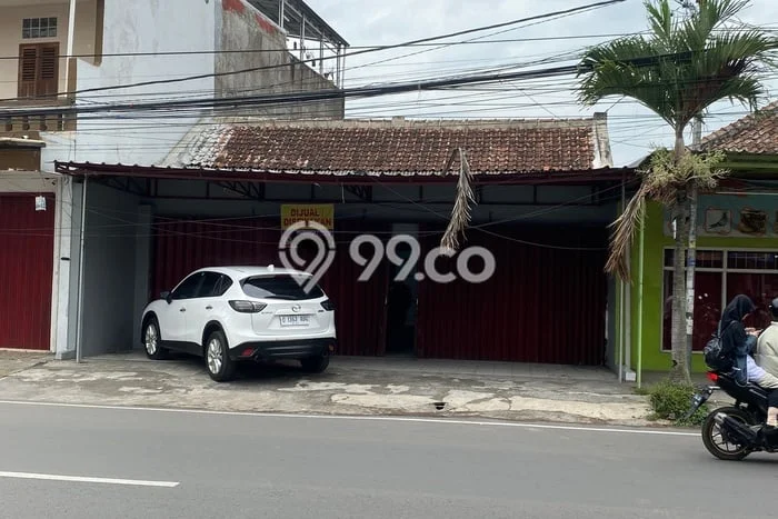 LOKASI PREMIUM! Ruko Area Komersial di Garut Kota, Luas 135m², Siap Operasional LOKASI PREMIUM! Ruko Area Komersial di Garut Kota, Luas 135m², Siap Operasional