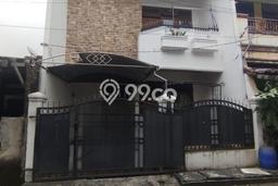 Dijual Rumah 3 Kamar Lokasi Strategis Nyaman dan Strategis di Duren Sawit Dijual Rumah 3 Kamar Lokasi Strategis Nyaman dan Strategis di Duren Sawit