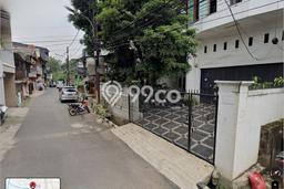 Hunian Mewah Dijual LT 228m2 di Jatinegara, Jakarta Timur Hunian Mewah Dijual LT 228m2 di Jatinegara, Jakarta Timur