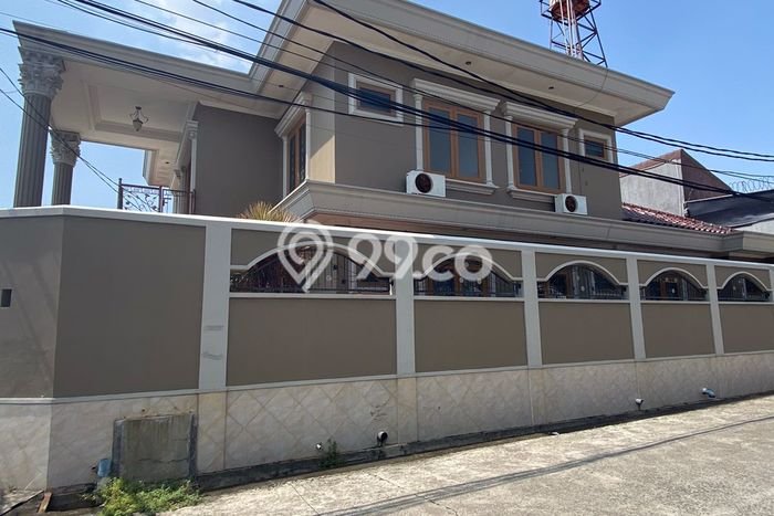 Siap Huni Rumah Mewah 5 Kamar di Makasar Dekat ke Mana Pun Siap Huni Rumah Mewah 5 Kamar di Makasar Dekat ke Mana Pun