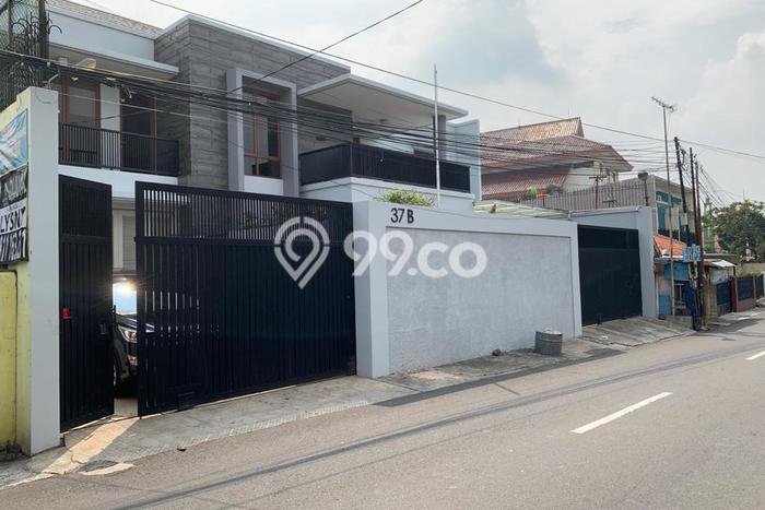 Jual Rumah Luas Megah Dengan View Cantik di Cipinang Melayu, Jakarta Timur Jual Rumah Luas Megah Dengan View Cantik di Cipinang Melayu, Jakarta Timur